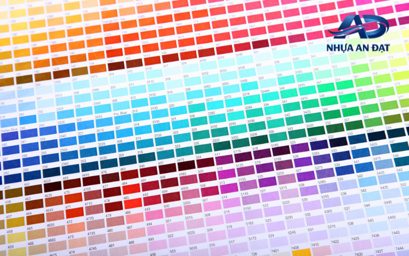 Gia Công Hạt Nhựa PVC Màu Theo Pantone Được Thực Hiện Như Thế Nào?