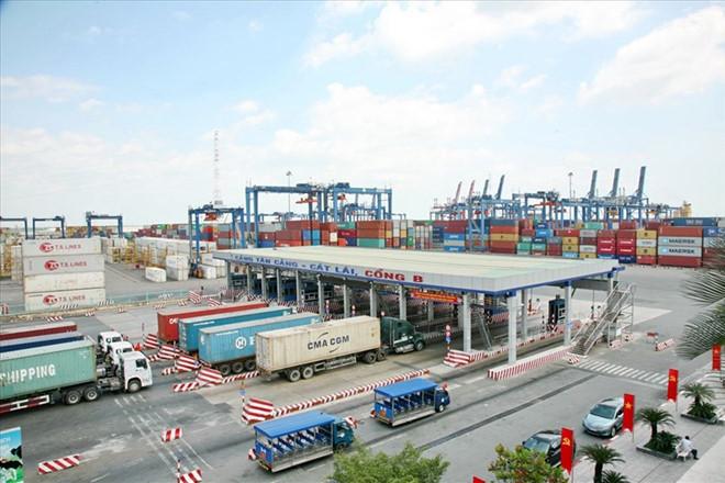 Vì sao phế liệu nhựa tồn đọng như núi ở các cảng?
